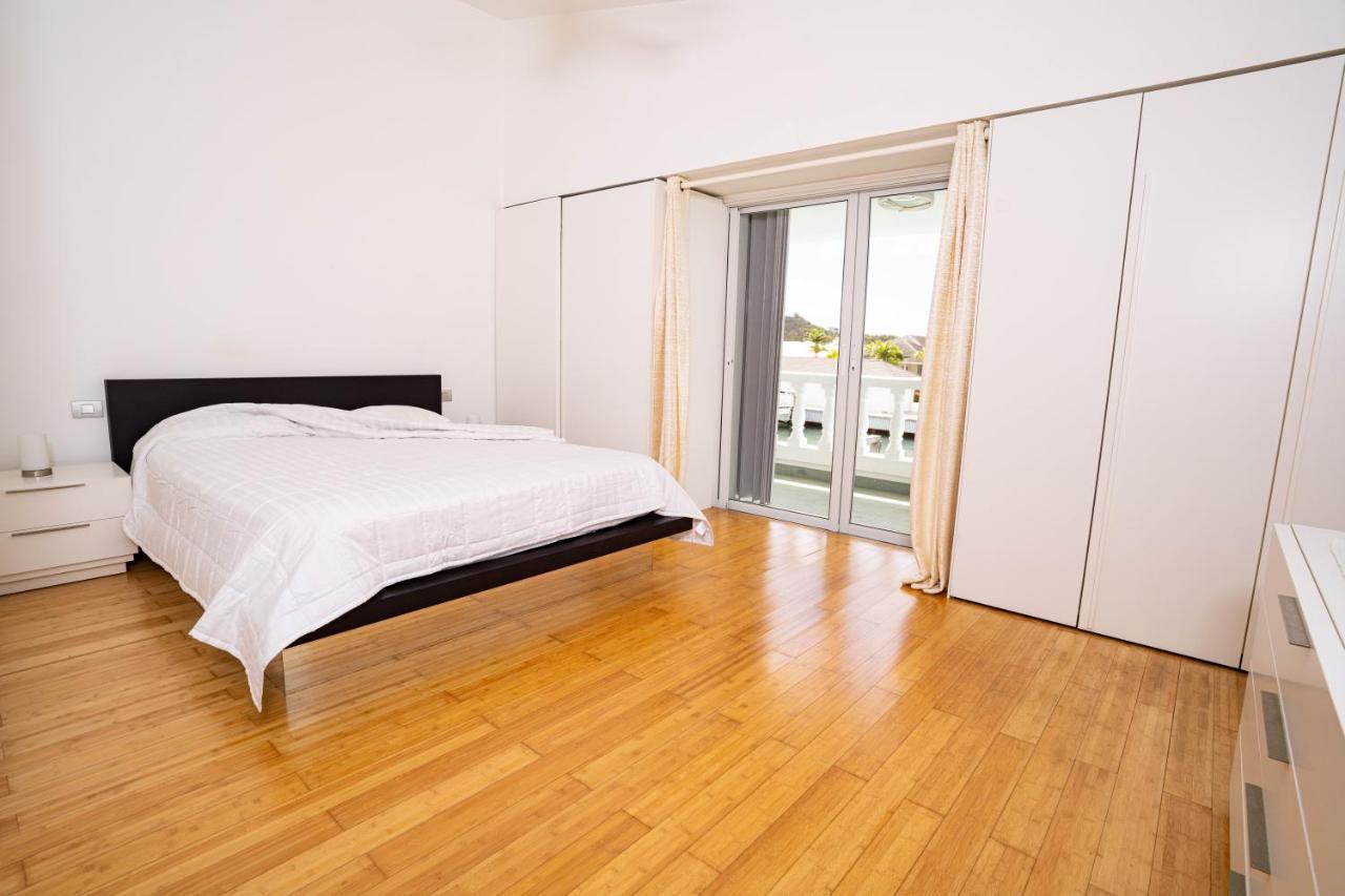 Antigua Chiama Italia Villas Jolly Harbour Ngoại thất bức ảnh